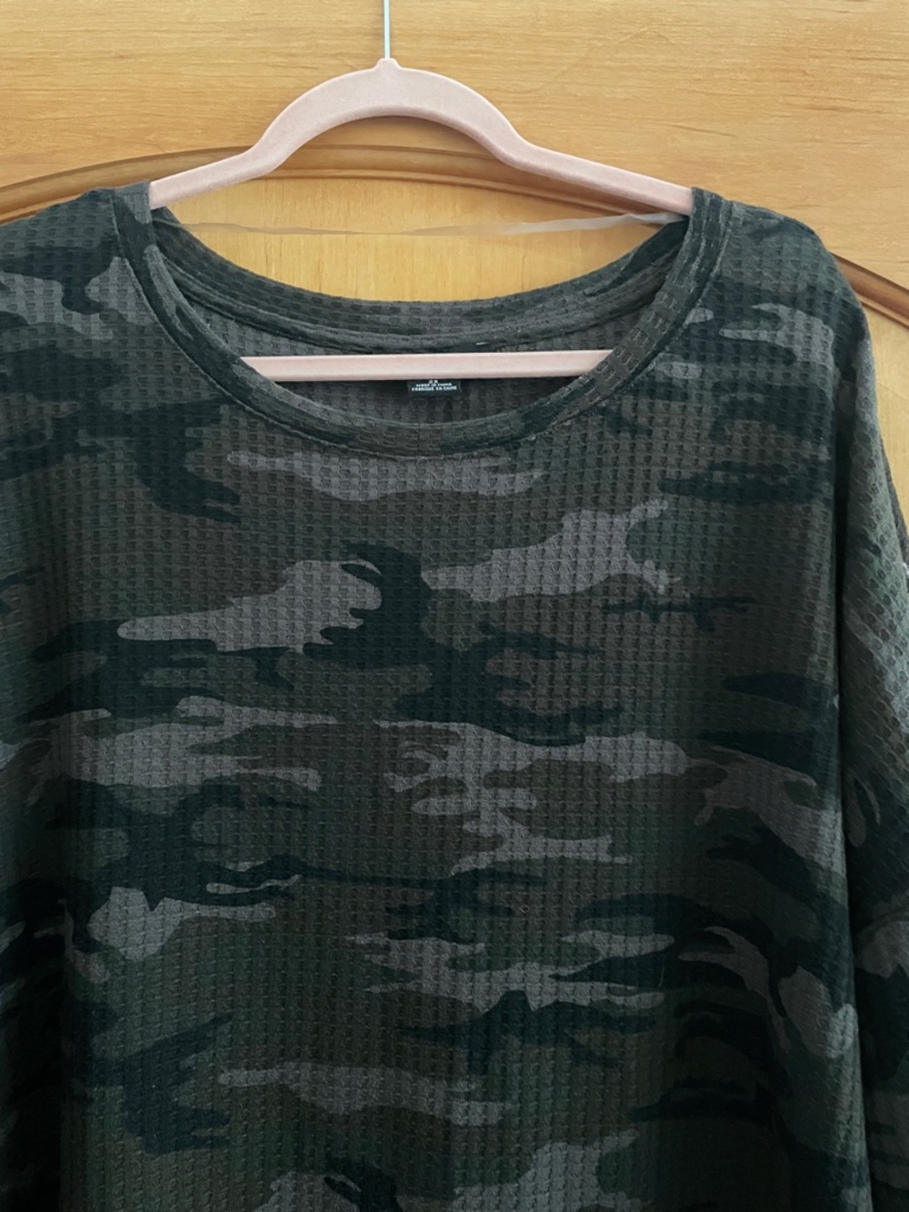 Sanctuary Women's Long Sleeve Camouflage Knit Top — Green & Black Plus 2X - Picture 2 of 7